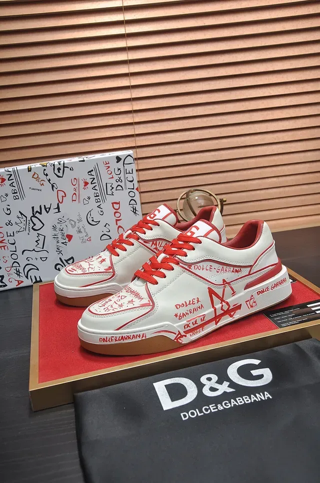 Dolce & Gabbana 白色红色低帮平台Graffiti印花皮革生活方式运动鞋 7
