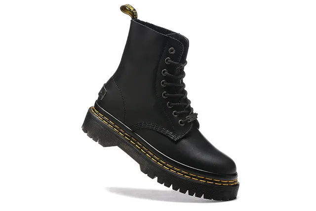 Dr. Martens 1460 Botas de cuero negro suave costura amarilla Martin 2