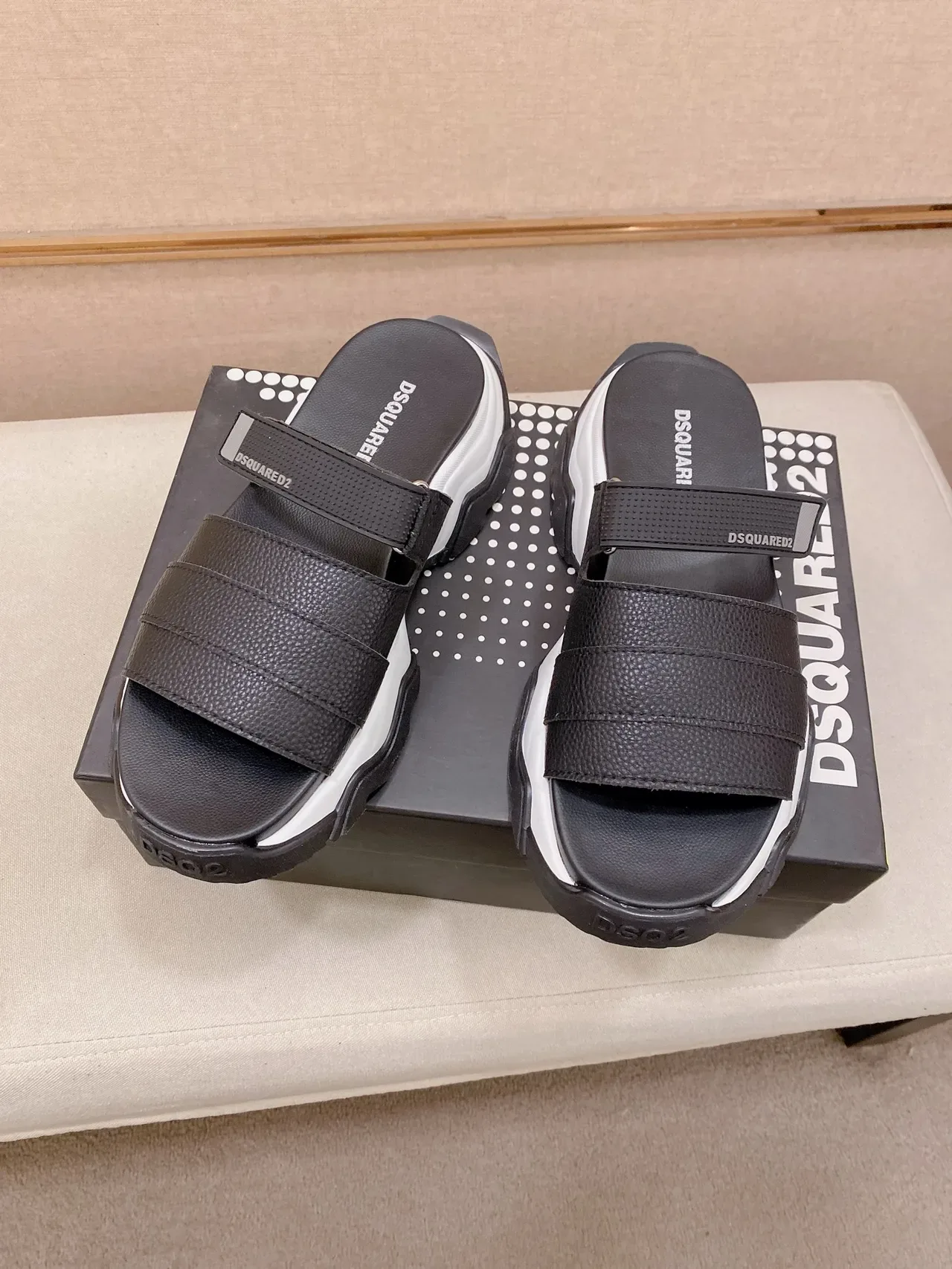 Dsquared2 ICON Black and White Platform Casual Sandals 4
