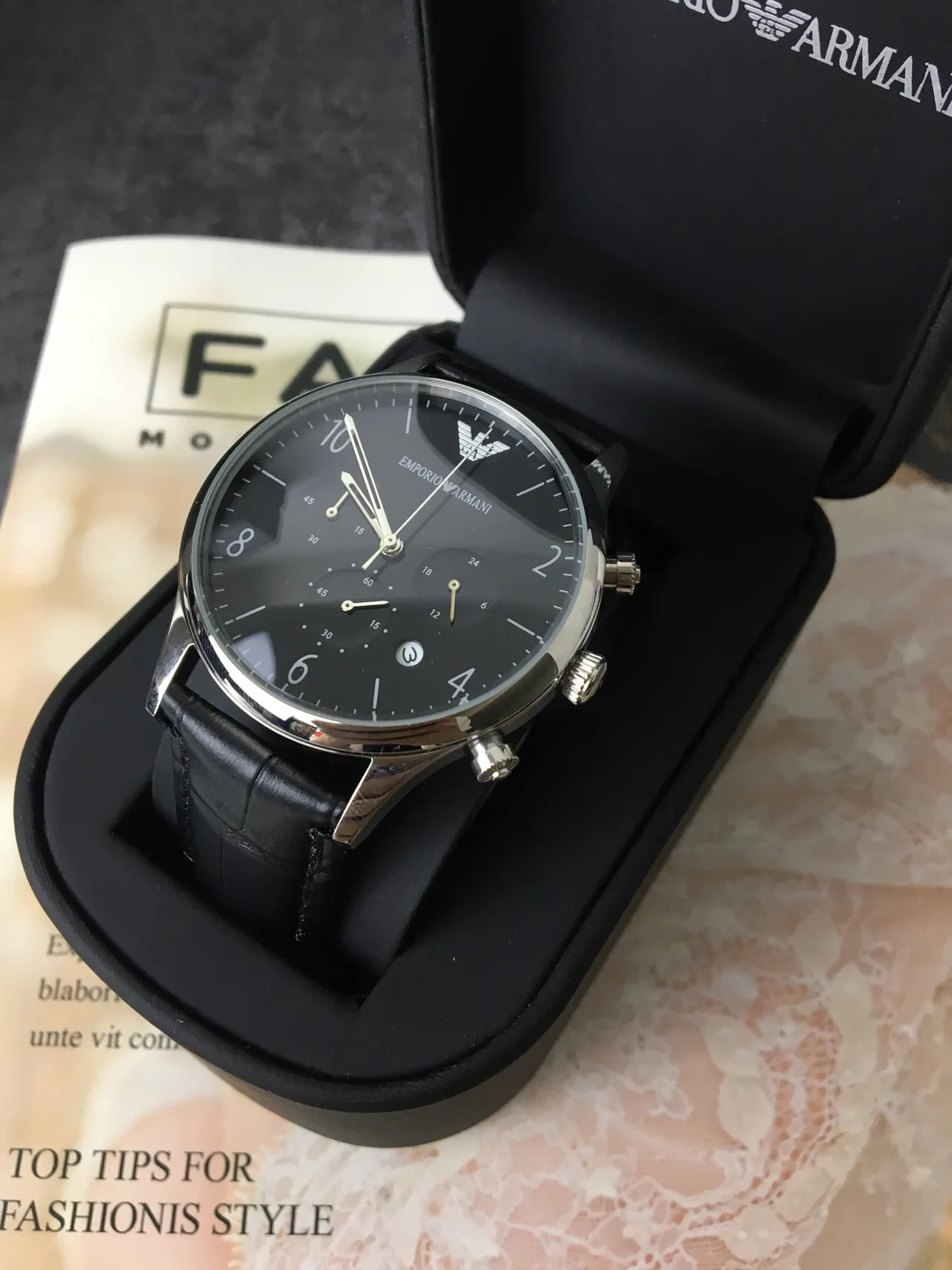 Emporio Armani Montre Chronographe Classique Cadran Noir Tono Argenté Mécanique 2