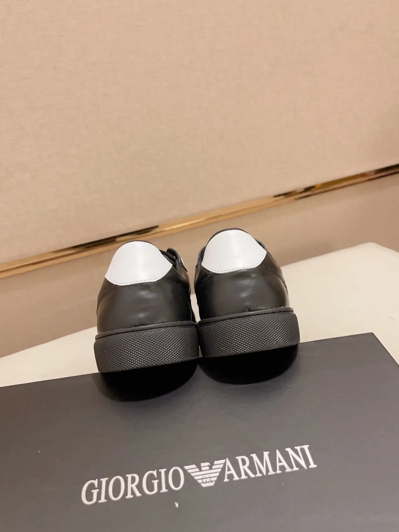 Emporio Armani Logo de l'Aigle Noir Style de Vie Sneakers 3