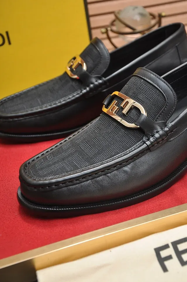 Fendi Noir Doré Cuir Pequin Weave Panel Mocassin 2