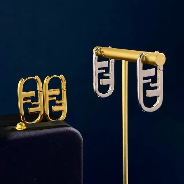 أقراط أذن Fendi FF Logo ذهبي بيضاوي 6
