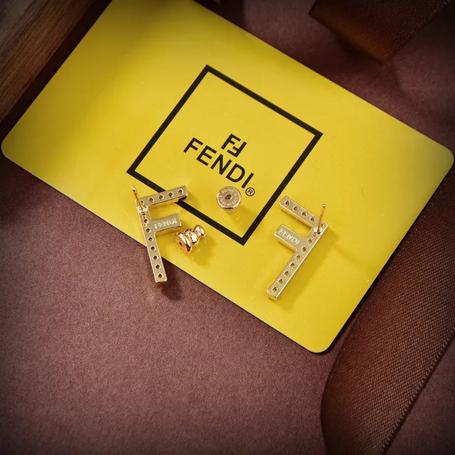 Fendi FF Monogram Pavé Crystal Gold-Tone aretes con tachuelas 6