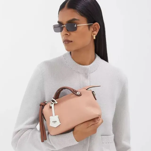 Fendi FF Rimless Rectangular Crystal-Embellished Sunglasses 3