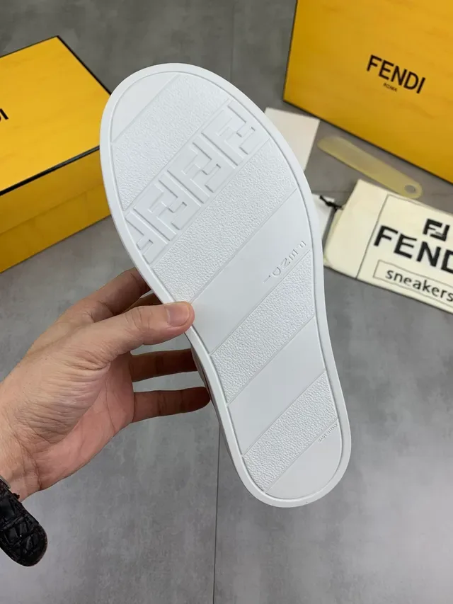 Fendi First Tênis Lifestyle Slip-On Branco Marrom Listrado 2