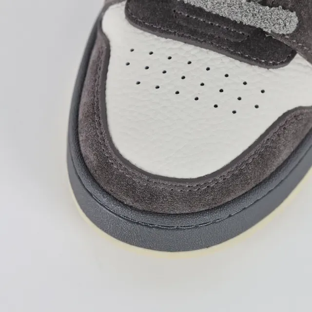 Fendi Gris Beige Suede et Cuero en Couche Supérieure Motif Géométrique Panneau Latéral Style Sneakers Lifestyle 5