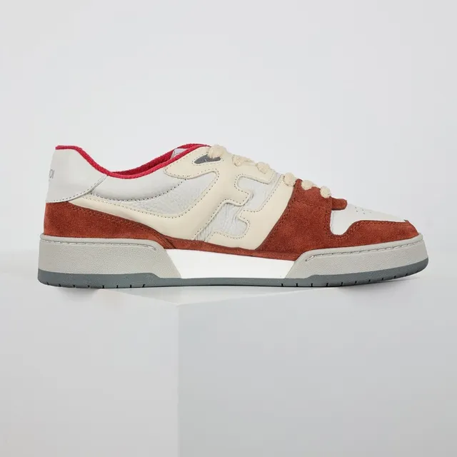 Sneakers Lifestyle Fendi Rouge Beige Daim et Cuir Layered Overlay Abstrait Inspiré du FF Lifestyle Sneakers 7