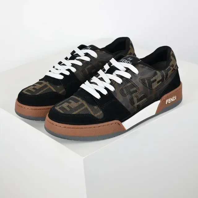 Fendi Monogram Chaussures Lifestyle en Suède 2