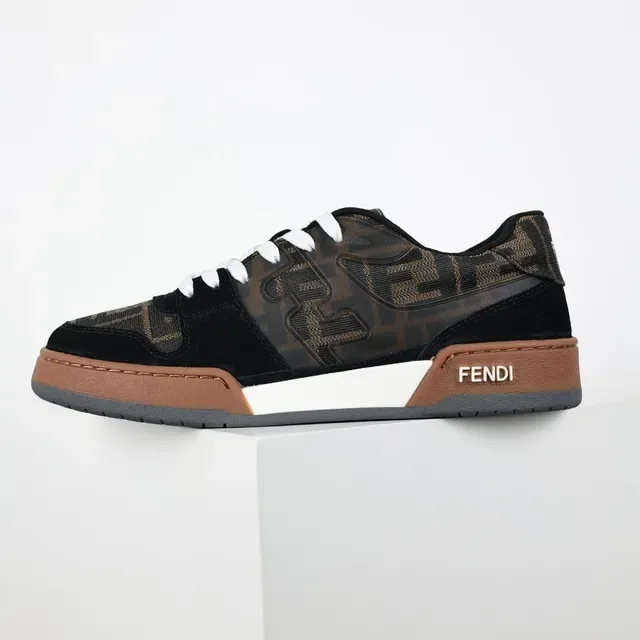 Fendi Monogram Chaussures Lifestyle en Suède 9