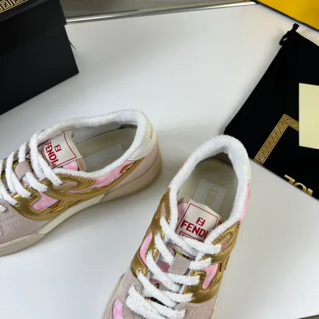 Fendi Low-Top col rembourré rose et or Lifestyle Sneakers 6