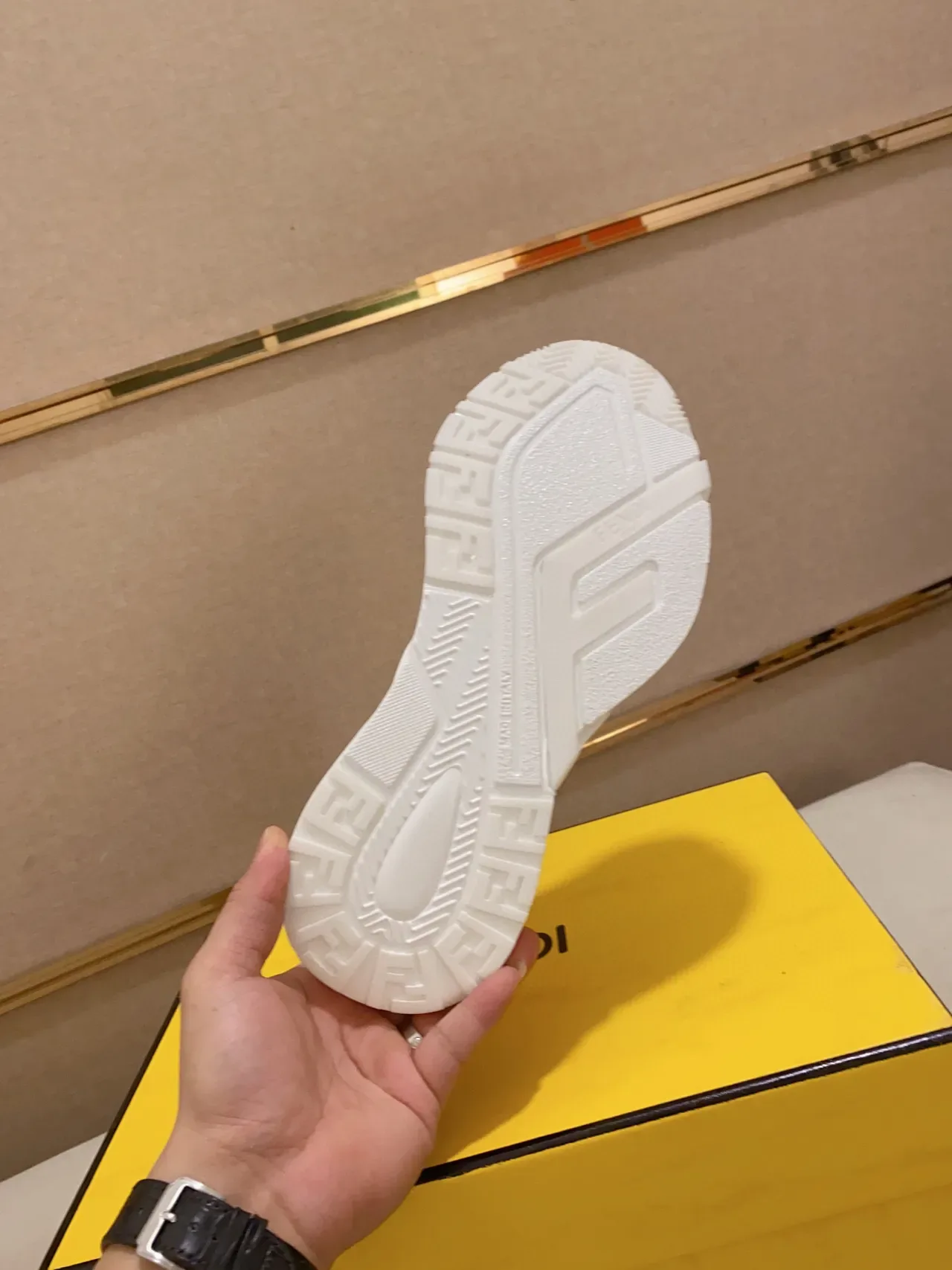 Tênis Fendi Speed Trainer All White Sock Fit Chunky 3