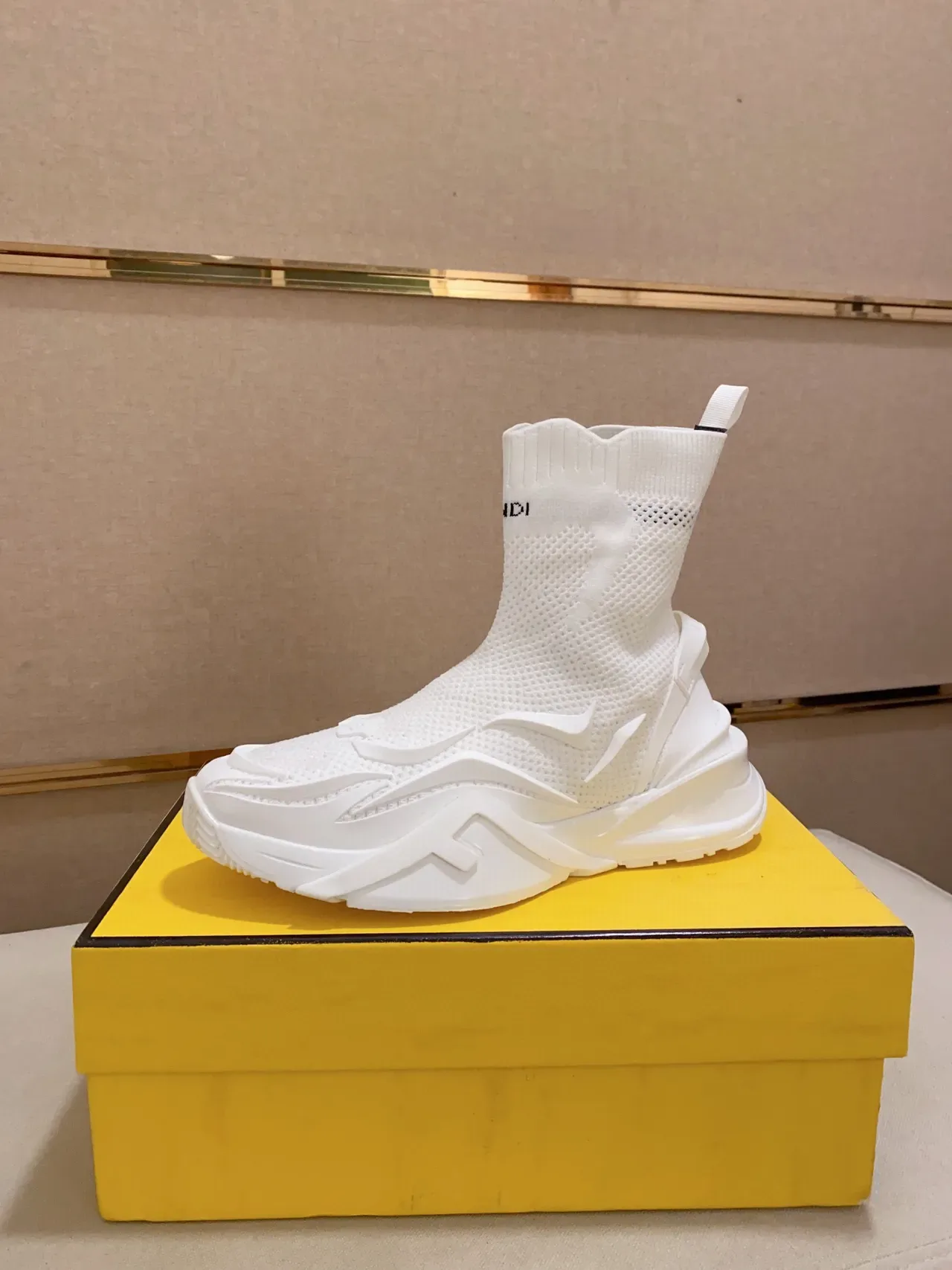 Tênis Fendi Speed Trainer All White Sock Fit Chunky 7