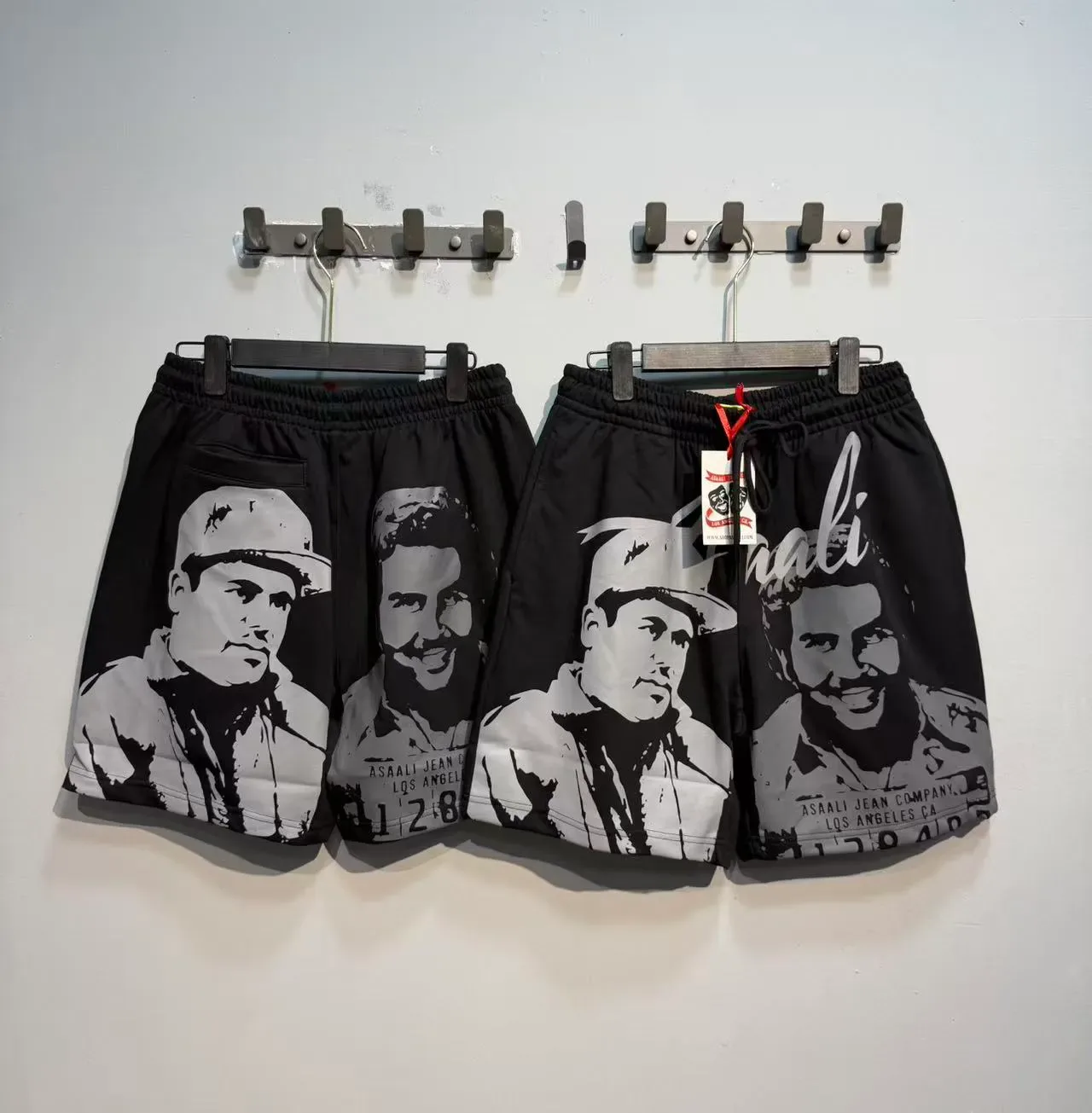 ASAALI JEAN COMPANY Graphic-Print Elastic-Waist Shorts 19