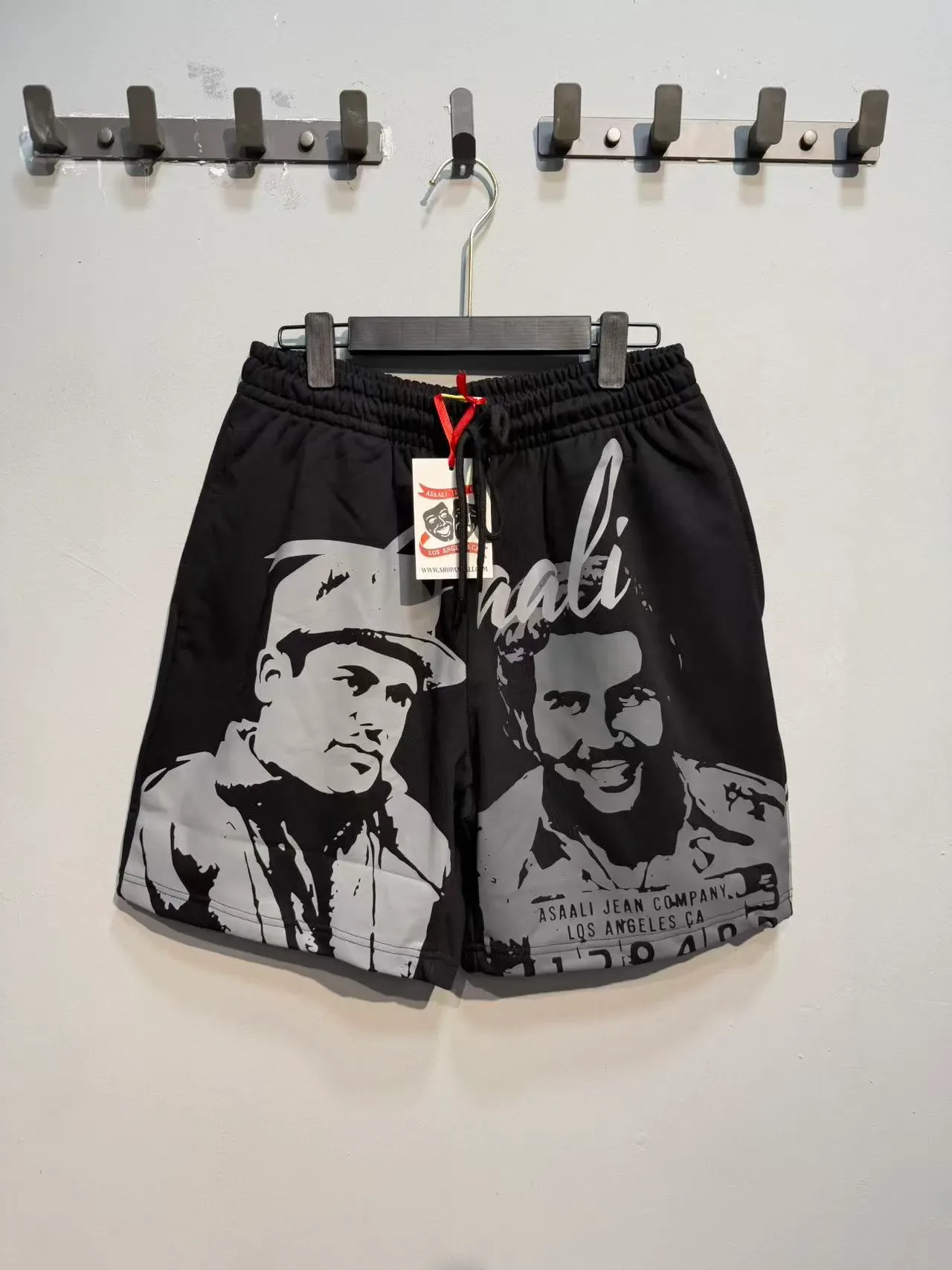 ASAALI JEAN COMPANY Graphic-Print Elastic-Waist Shorts 20