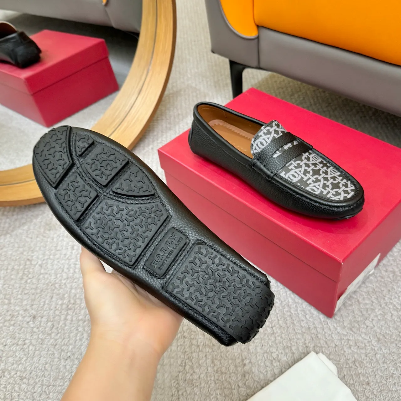 Bally Black Gray Pebbled Leather Monogrammed Fabric Vamp Loafer 8