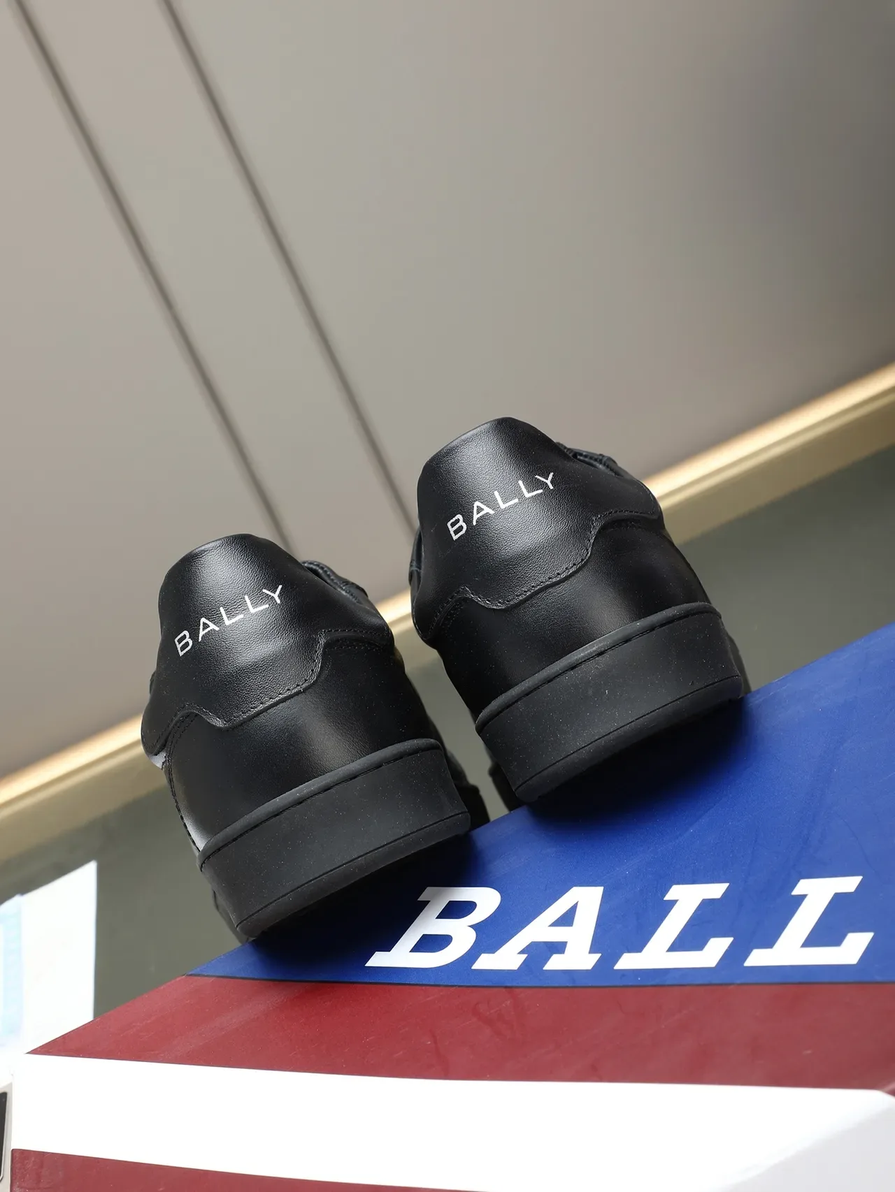 BALLY Black Leather Lifestyle Sneakers 3