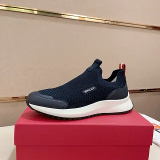BALLY حذاء رياضي سلايب أون محبوك بحري لايف ستايل