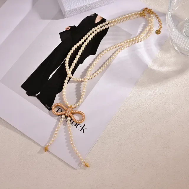 Beige Gold Double-Strand Pearl Necklace 5