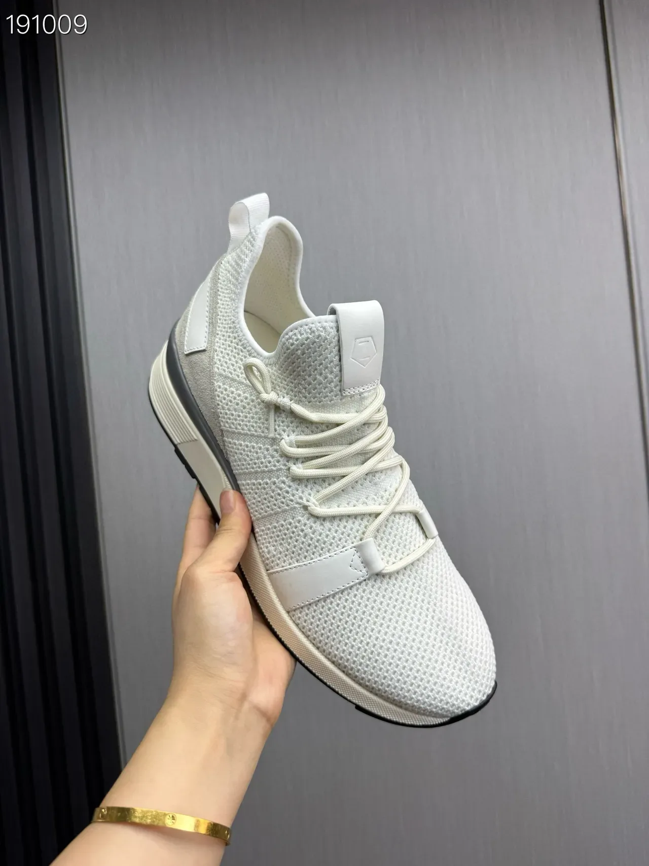 Beige Gray Knit Upper Minimalist Lace-Up Sneakers 3