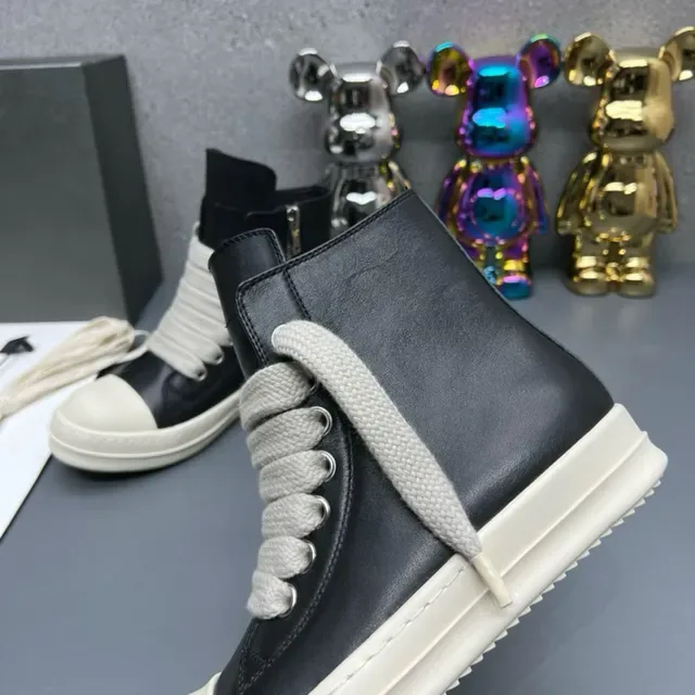 Black and Cream High-Top Zipper Lifestyle Sneakers 5