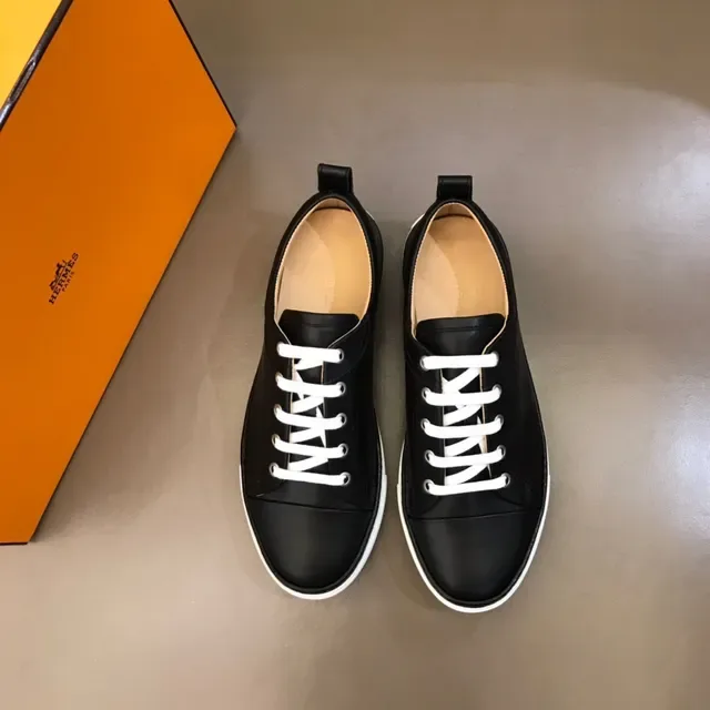 Black and White Low-Top Lace-Up Sneaker 9