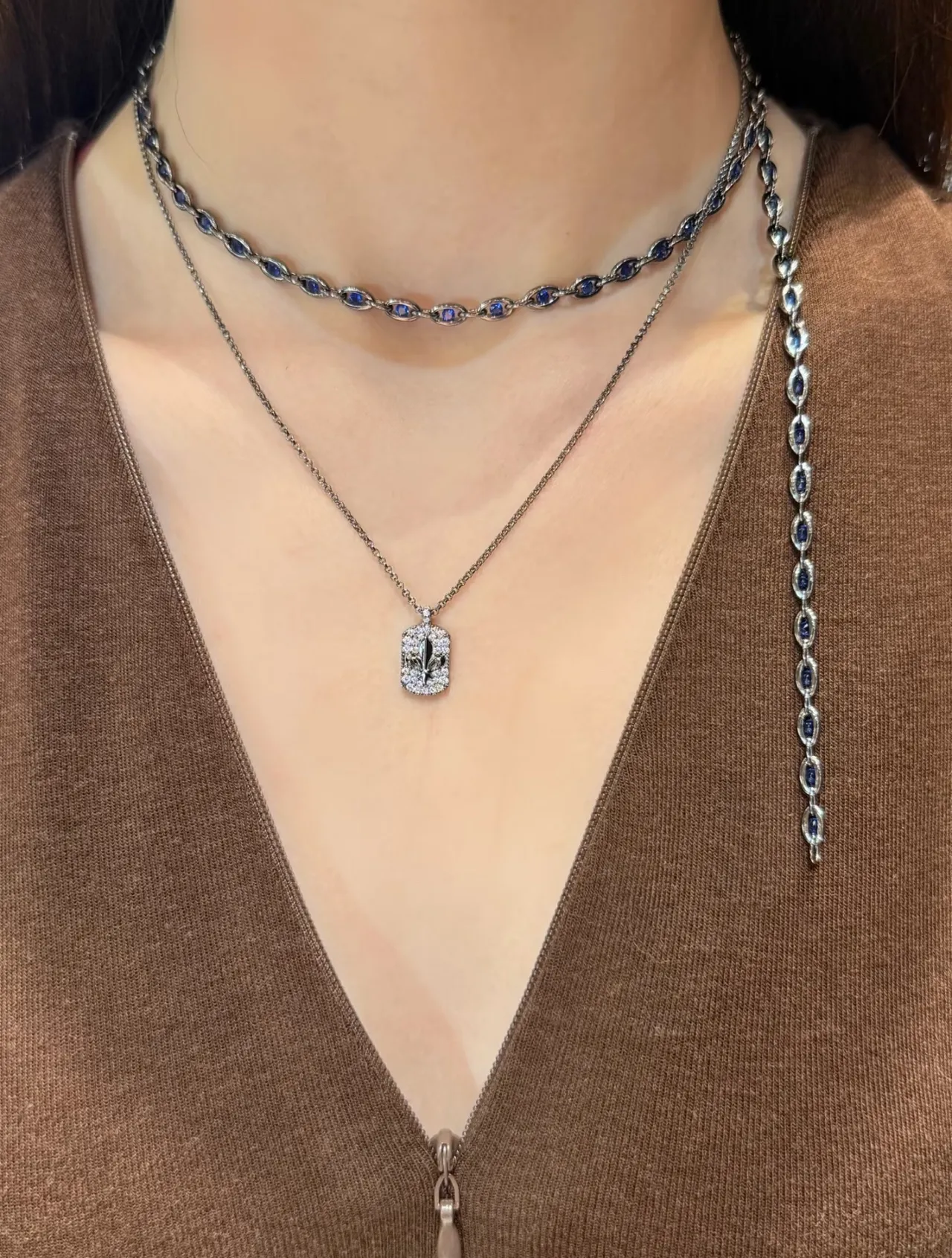 Black Blue Linked Oval-Link Chain Faceted Stone Accents Necklace 4