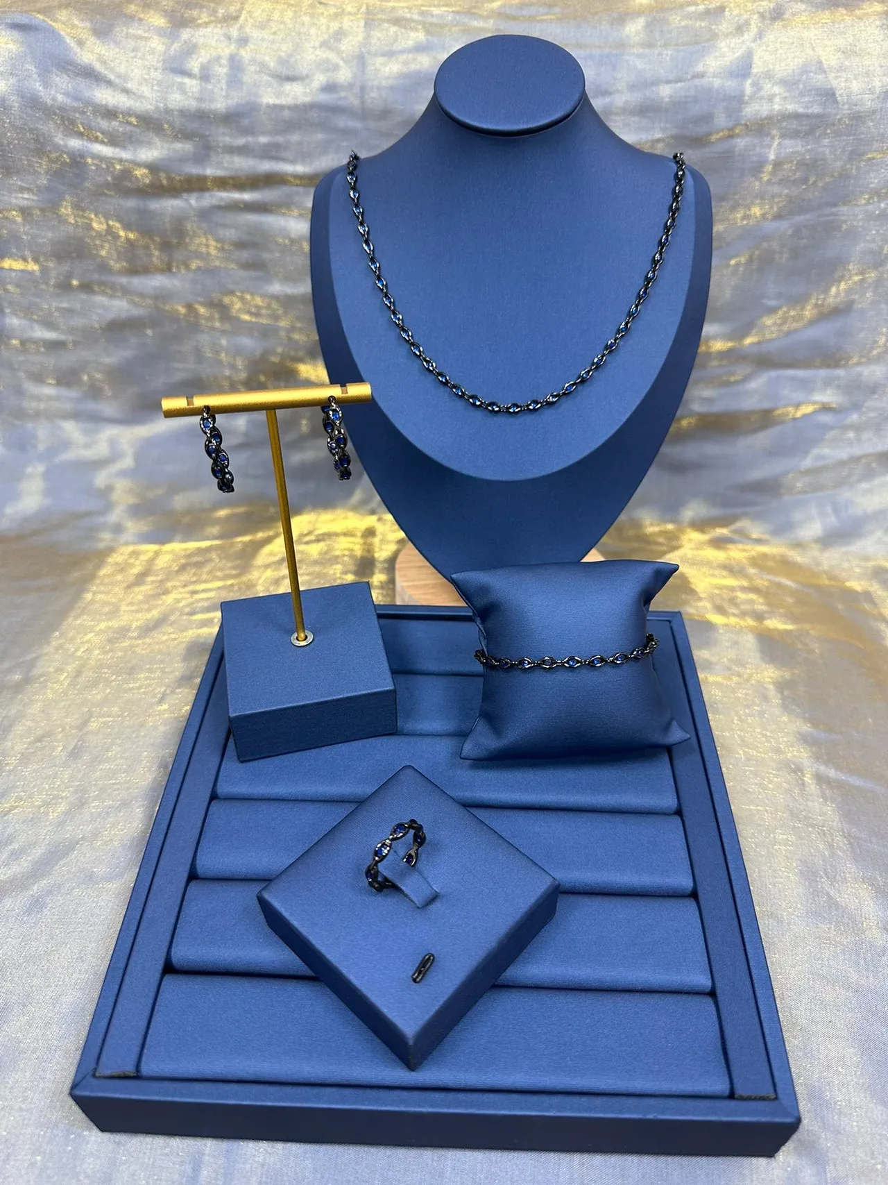 Black Blue Linked Oval-Link Chain Faceted Stone Accents Necklace 5