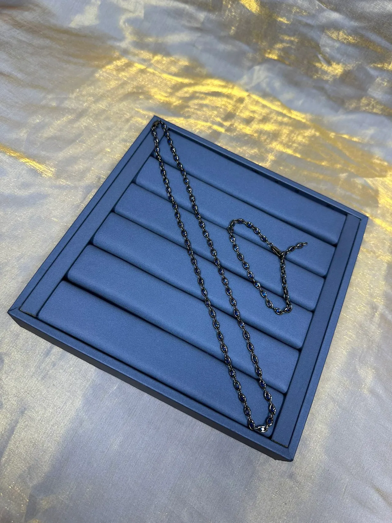 Black Blue Linked Oval-Link Chain Faceted Stone Accents Necklace 6