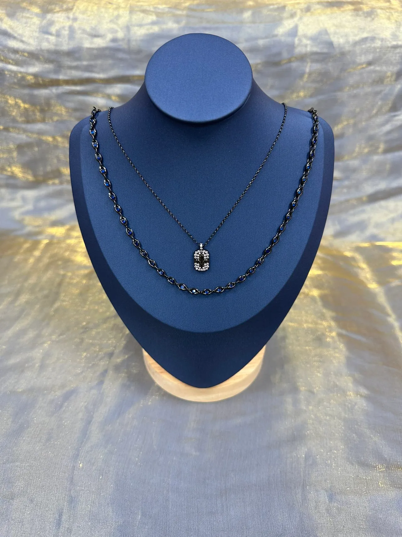 Black Blue Linked Oval-Link Chain Faceted Stone Accents Necklace 9
