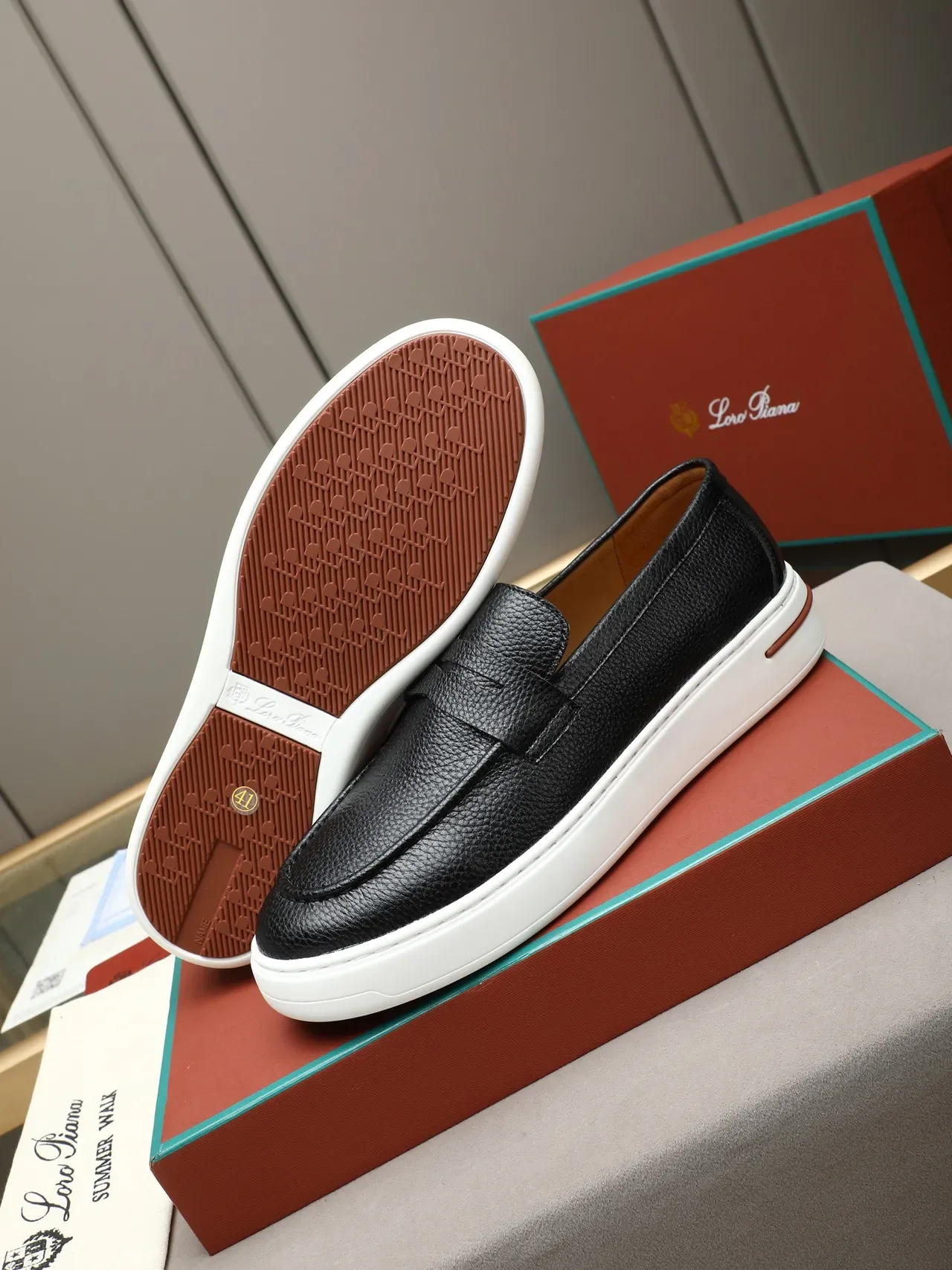 Black Brown Pebbled Leather Platform Sole Loafer 5