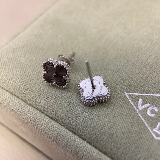 Black Enamel Clover Motif Stud Earrings 2