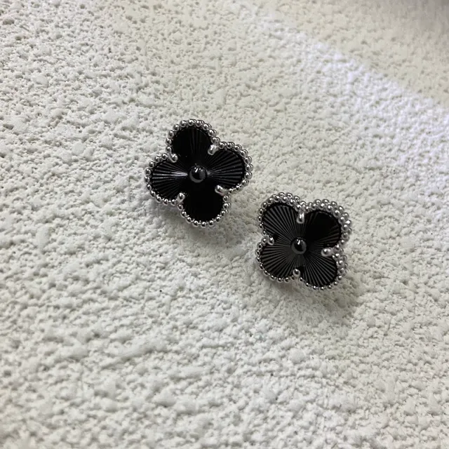 Black Enamel Four-Petal Clover Stud Earrings 4