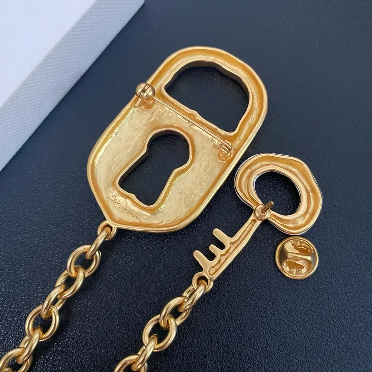 Black Gold Lock-and-Key Motif Enamel Resin Details Jewelry 2