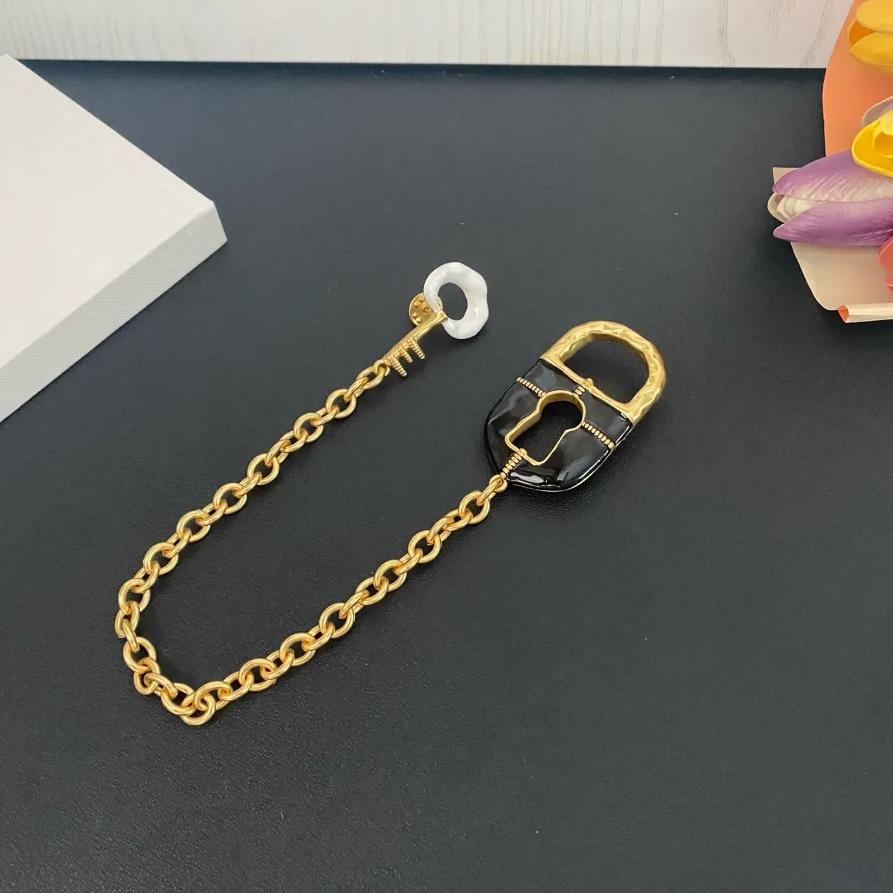 Black Gold Lock-and-Key Motif Enamel Resin Details Jewelry 6