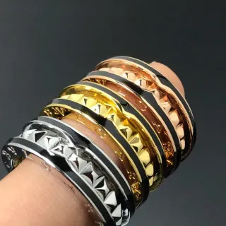 Black Gold Stackable Faceted Geometric Ring