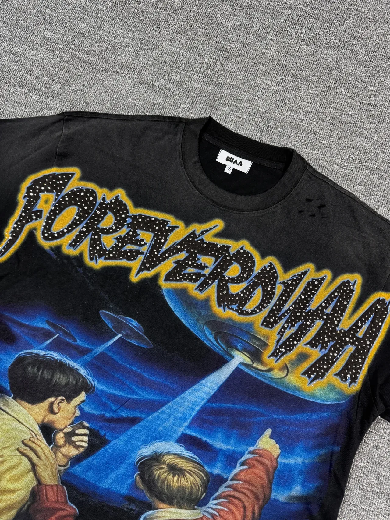 Black Graphic-Print UFO Illustration T-Shirt 2