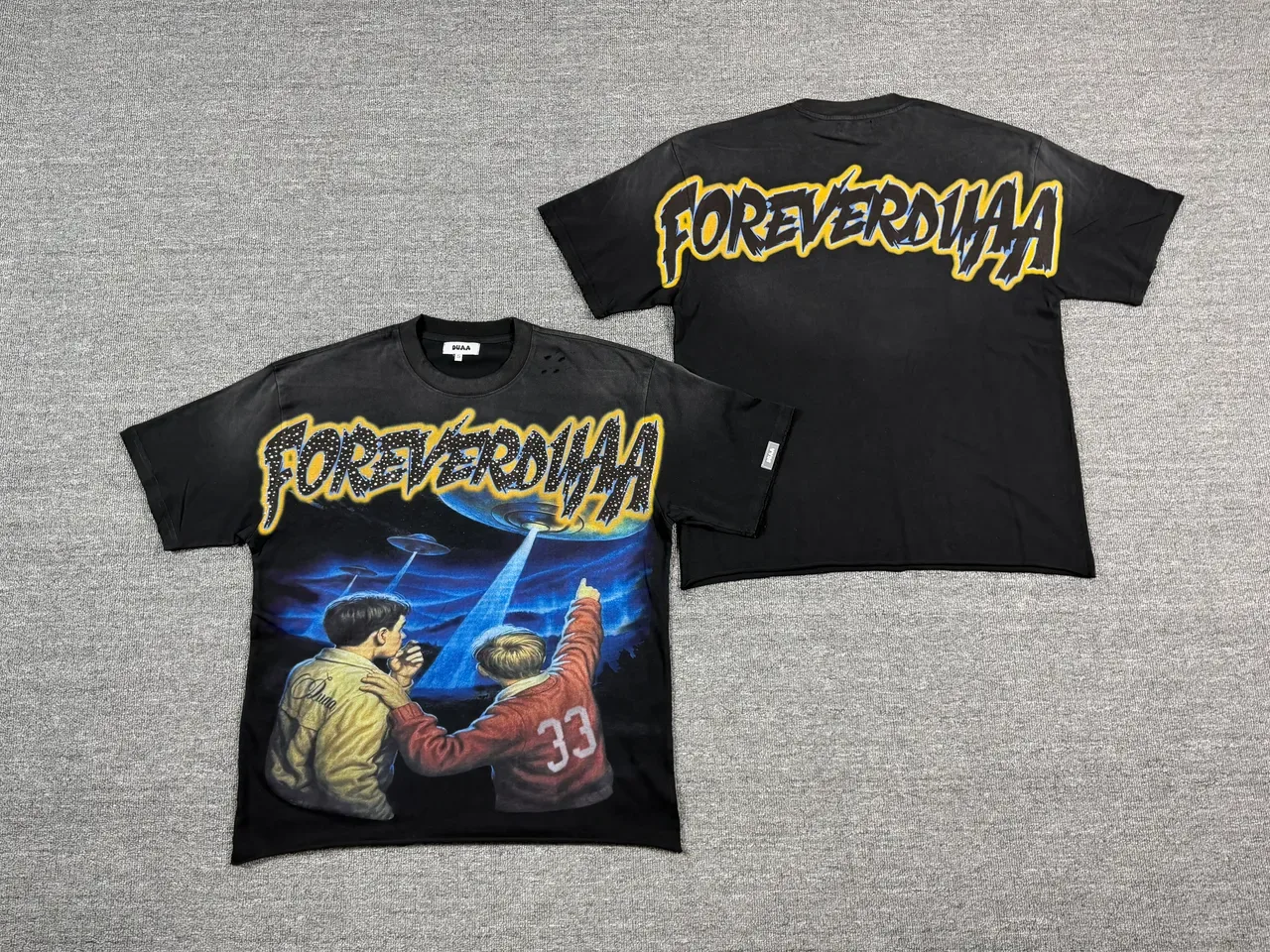 Black Graphic-Print UFO Illustration T-Shirt 4