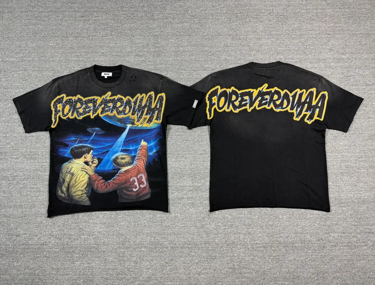 Black Graphic-Print UFO Illustration T-Shirt 7