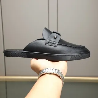 黑色皮革无跟一脚蹬乐福鞋