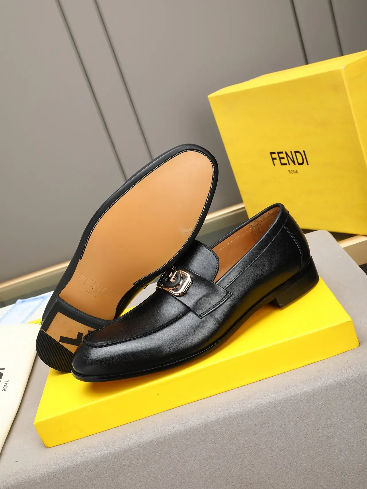 Black Leather Horsebit Ornament Loafer 4