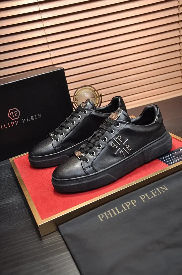Black Silver Leather Metallic Side Emblem Sneakers 8