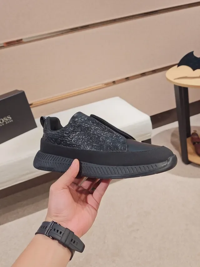 Black Slip-On Construction Embossed Logo-Patterned Upper Sneakers 5