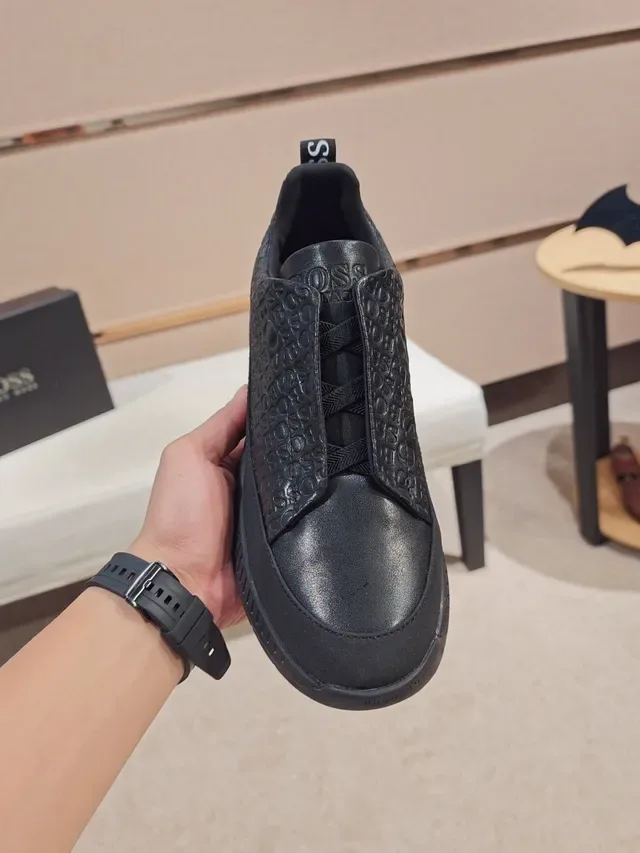 Black Slip-On Construction Embossed Logo-Patterned Upper Sneakers 6