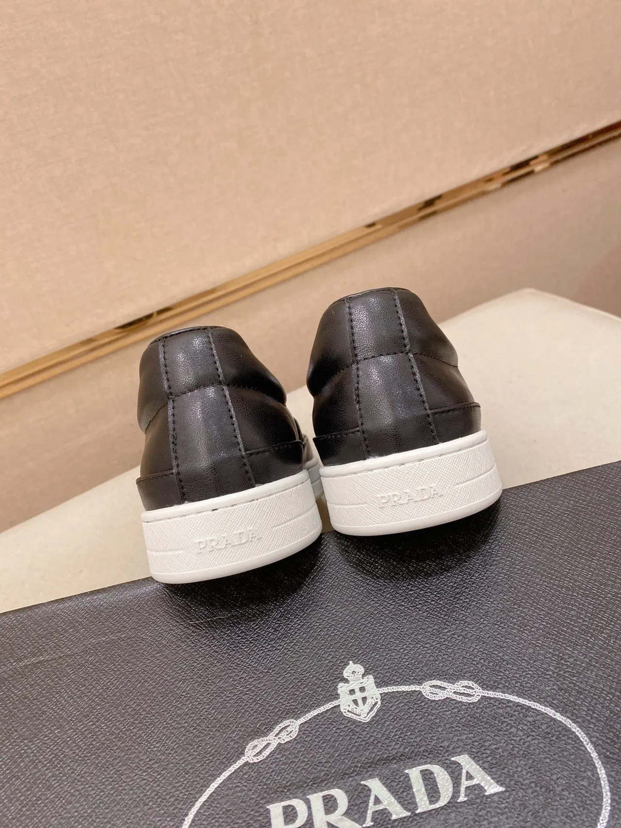 Black White Slip-On Platform Sole Loafer 8