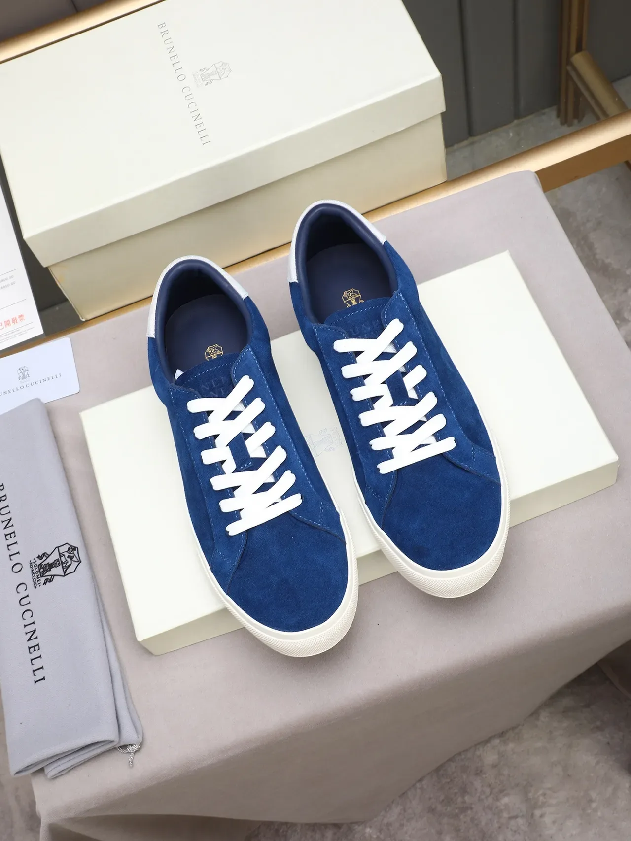 Blue Beige Suede Upper Contrast Heel Tab Sneakers 2