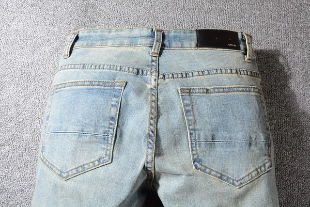 jeans bleus et rouges distressed ripped 11