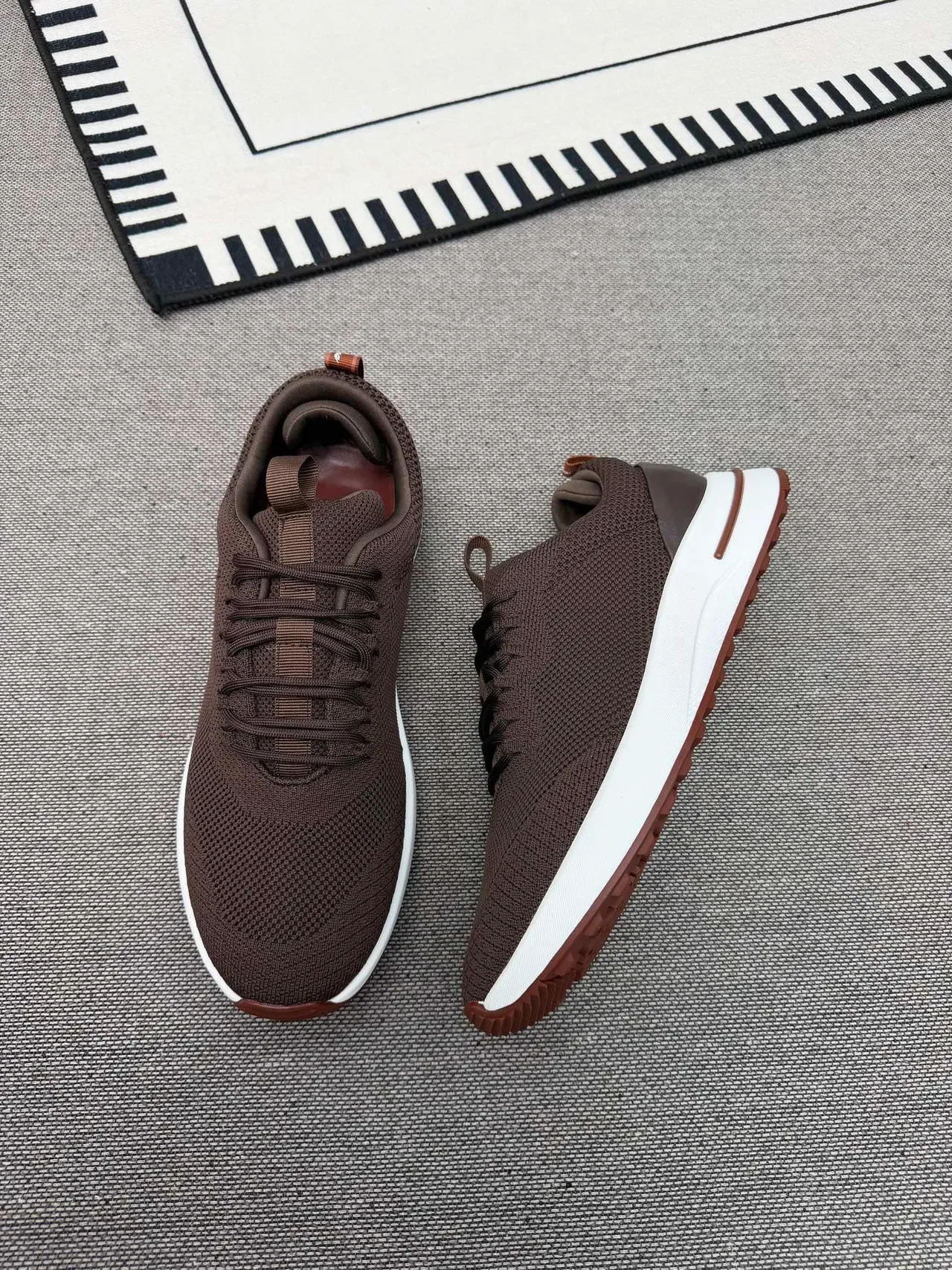 Brown Knit Upper White Midsole Lifestyle Sneakers 3