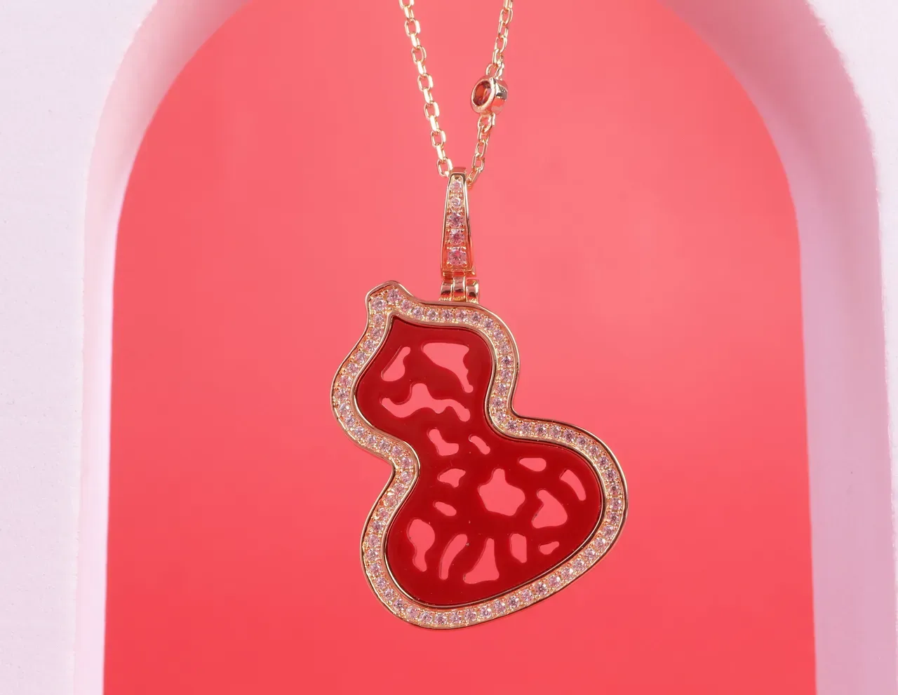 Burgundy Gold Gourd-Shaped Pendant Pavé-Set Border Necklace 3