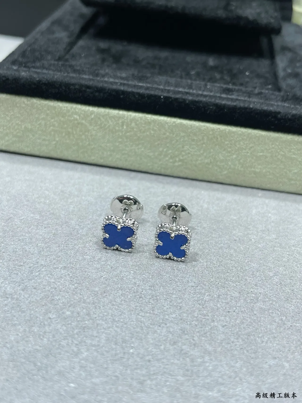 Clover-Shaped Blue Enamel Stud Earrings 4